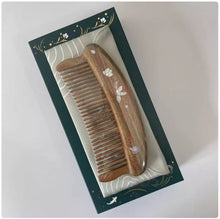 Load image into Gallery viewer, Teeth-inlaid Comb: Lotus Speaking