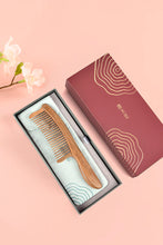 Load image into Gallery viewer, VERAWOOD WIDE TOOTH COMB