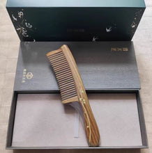 Load image into Gallery viewer, 绿檀镶齿梳幸福安康 Happiness and Good Health