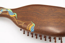 Load image into Gallery viewer, Jade Screen 礼盒漆艺护发梳翠屏