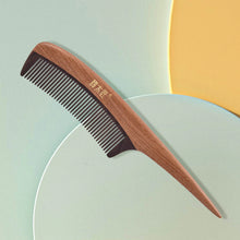 Load image into Gallery viewer, WOOD TEASING COMB (礼盒悠逸)