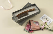 Load image into Gallery viewer, Inlaid Comb (Carnations) 镶齿梳康乃馨