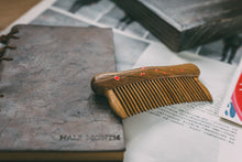 Load image into Gallery viewer, Teeth-inlaid Comb: Happiness - Tan Mujiang