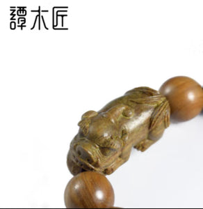 Wooden Bracelet：Pixiu （All Money Come to Me!)  礼盒手珠：貔貅