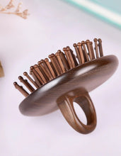 Load image into Gallery viewer, Wooden Cushion Hair Brush Round Shape（Ring)
