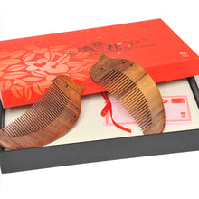 Load image into Gallery viewer, Accompaniment  SP礼盒情侣对梳（相依） - Tan Mujiang
