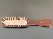 Load image into Gallery viewer, HDS Hair Care Comb 2-4 - Tan Mujiang
