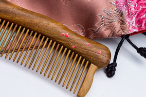 Teeth-inlaid Comb: Happiness - Tan Mujiang